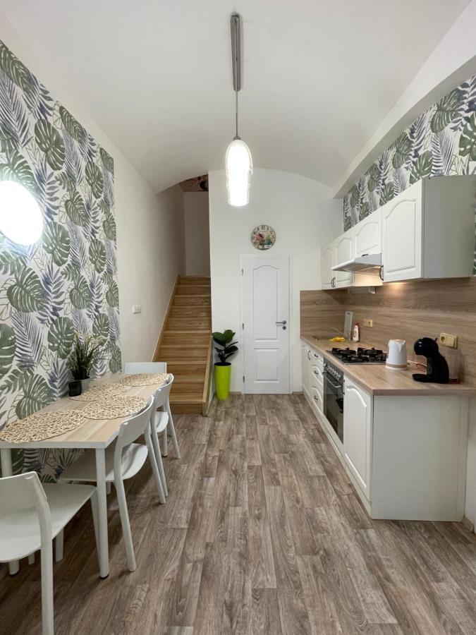 Wenceslas Square Two-floor Appartement