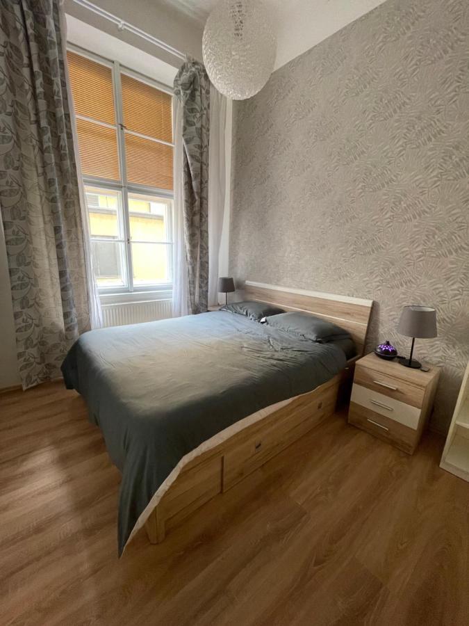 Wenceslas Square Two-floor Appartement