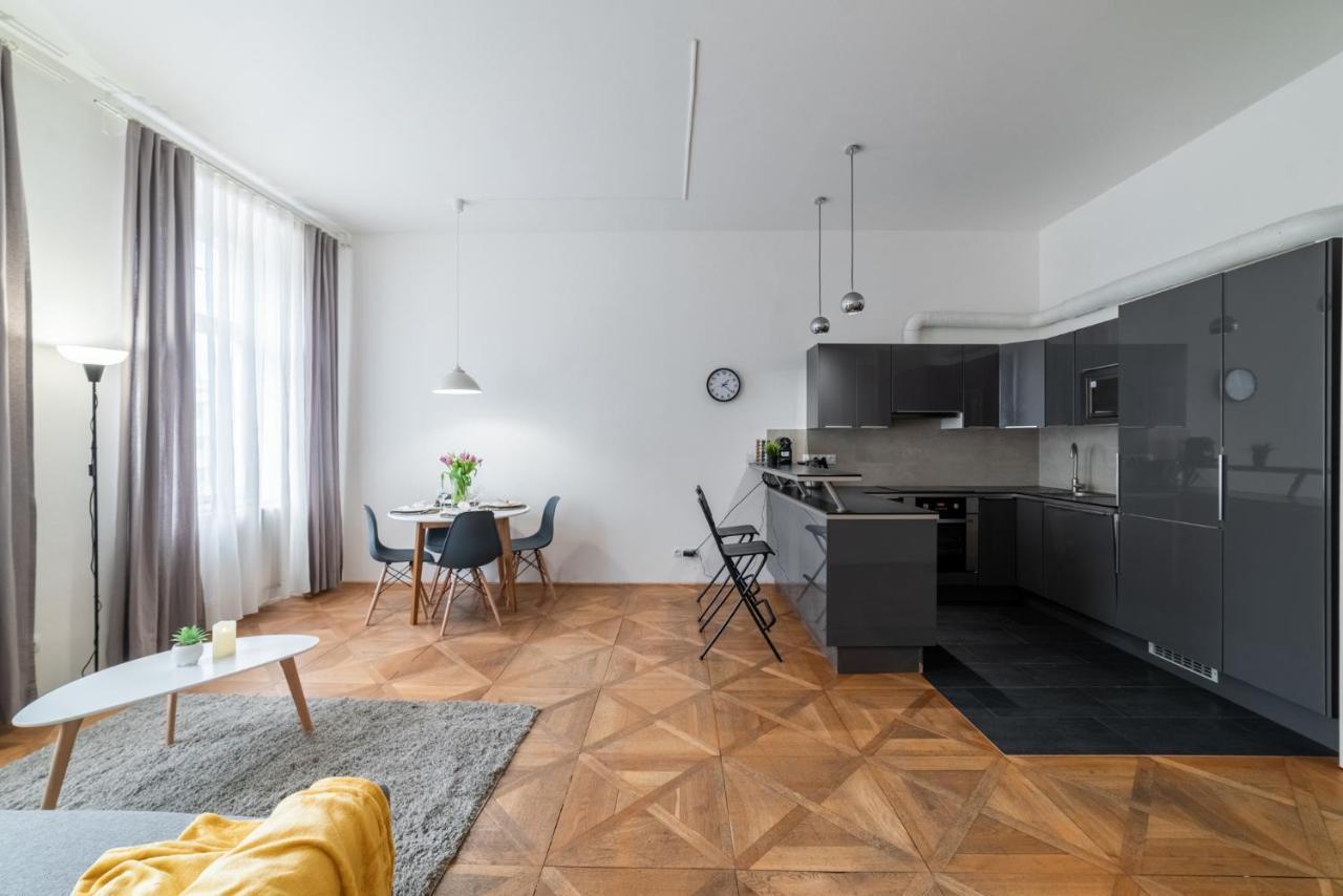Appartement Exclusive Near Kafka's Head