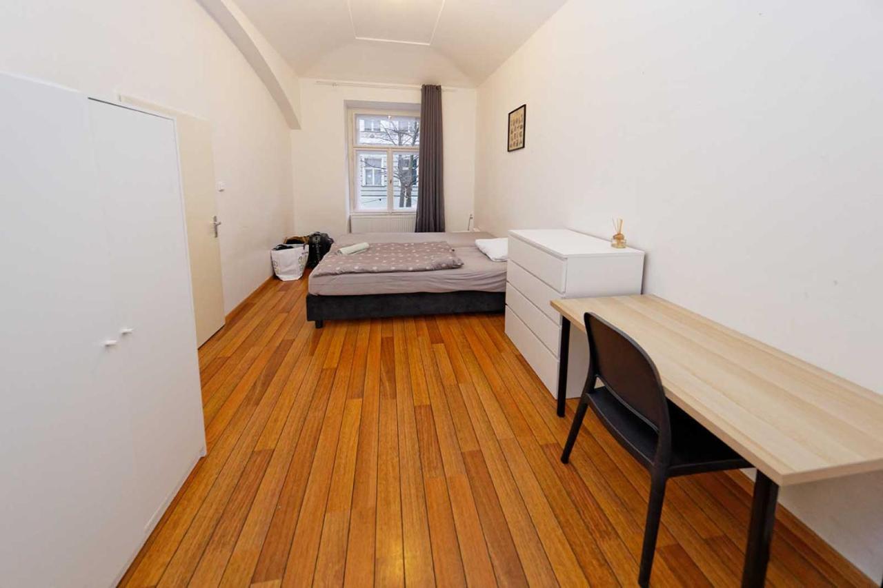Americka 8 Apartamento