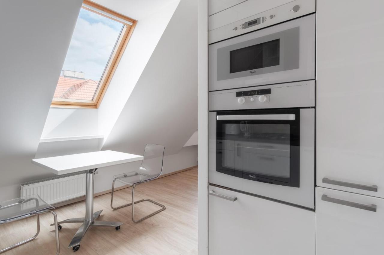 Apartment Attic Maisonette In Stresovice By Days