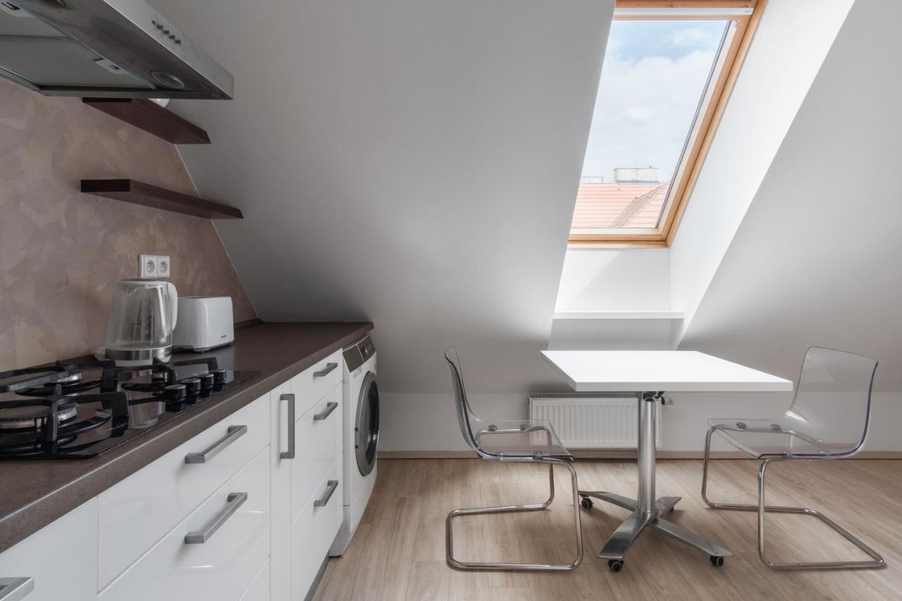 Apartment Attic Maisonette In Stresovice By Days Prague