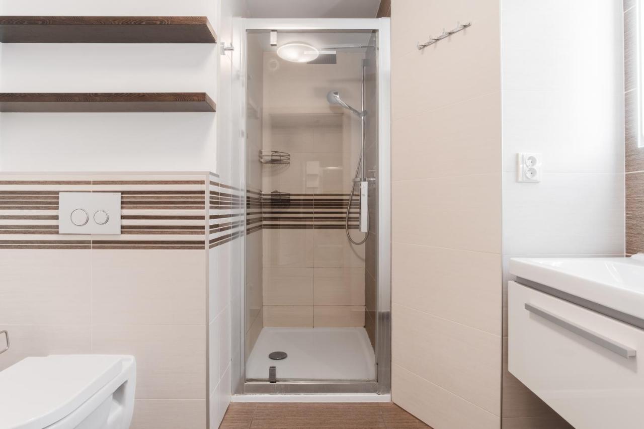 Attic Maisonette In Stresovice By Days