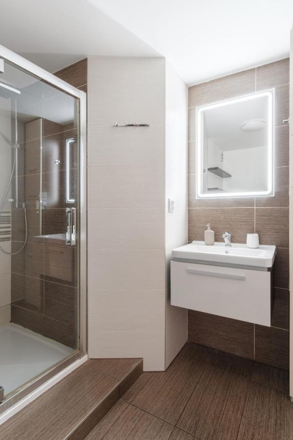 Attic Maisonette In Stresovice By Days *