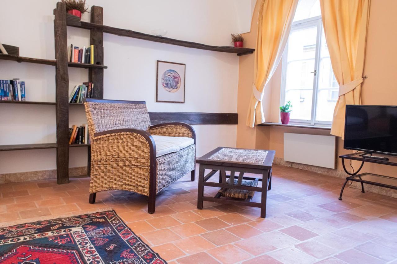 Thunovska Appartement *