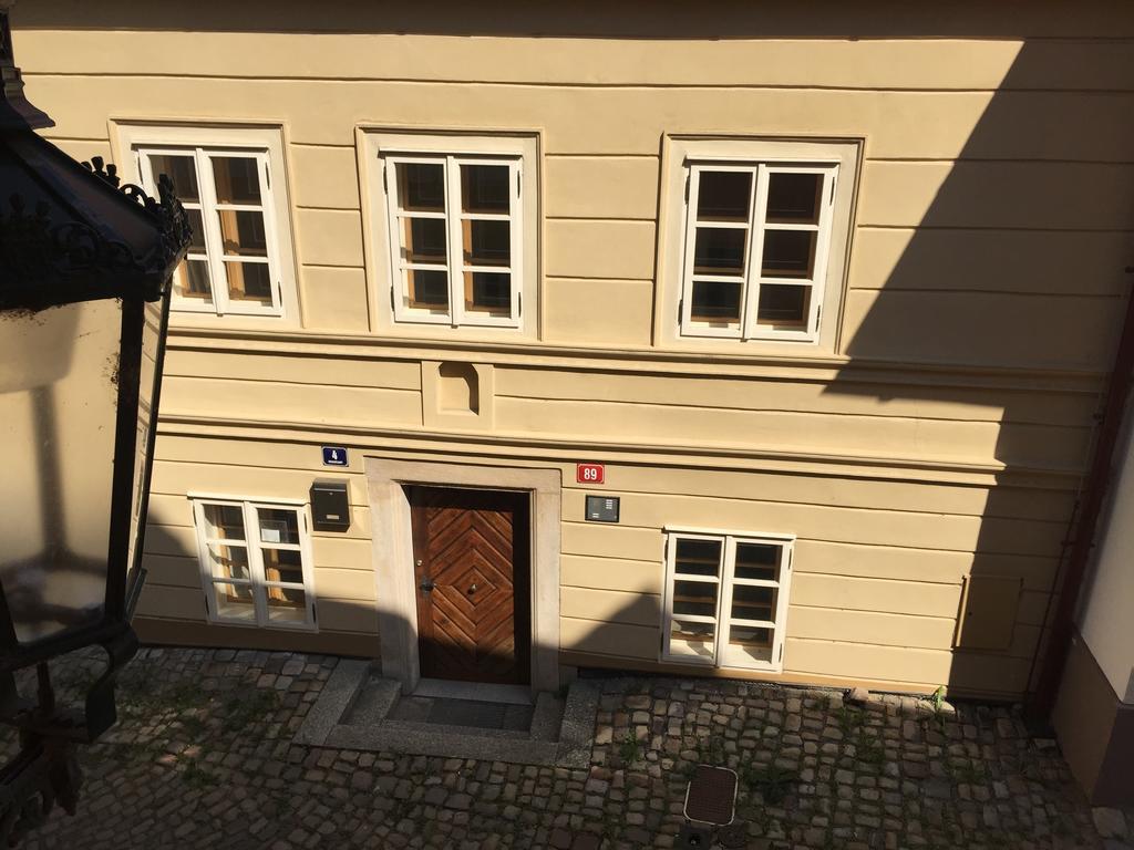 At The Golden Plough Appartement