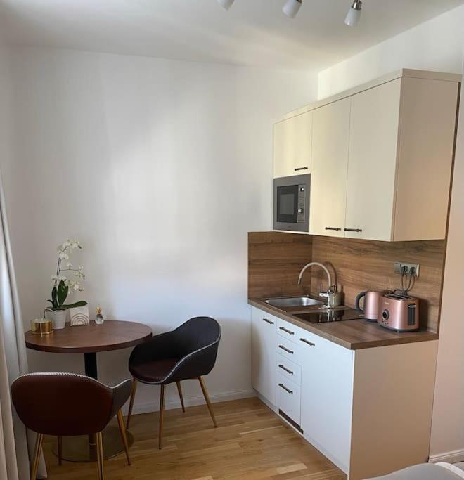 Apartment Aloha Prague