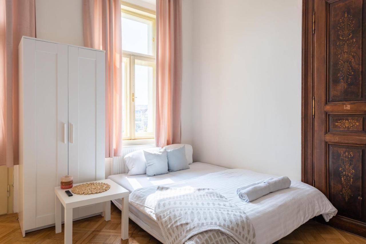 Tesnov Prague