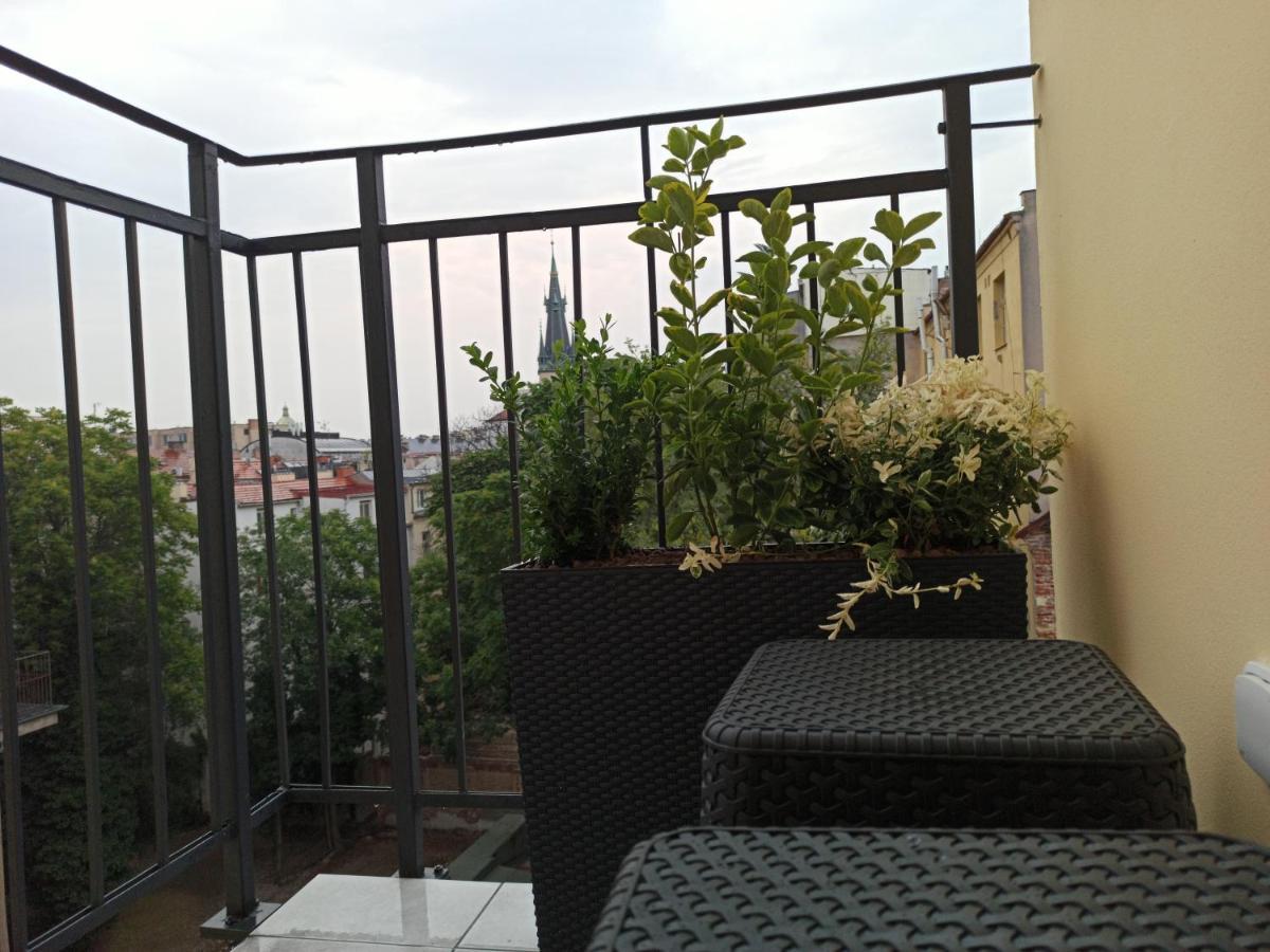 Apartment New Modern-style With Balcony In The 2 *