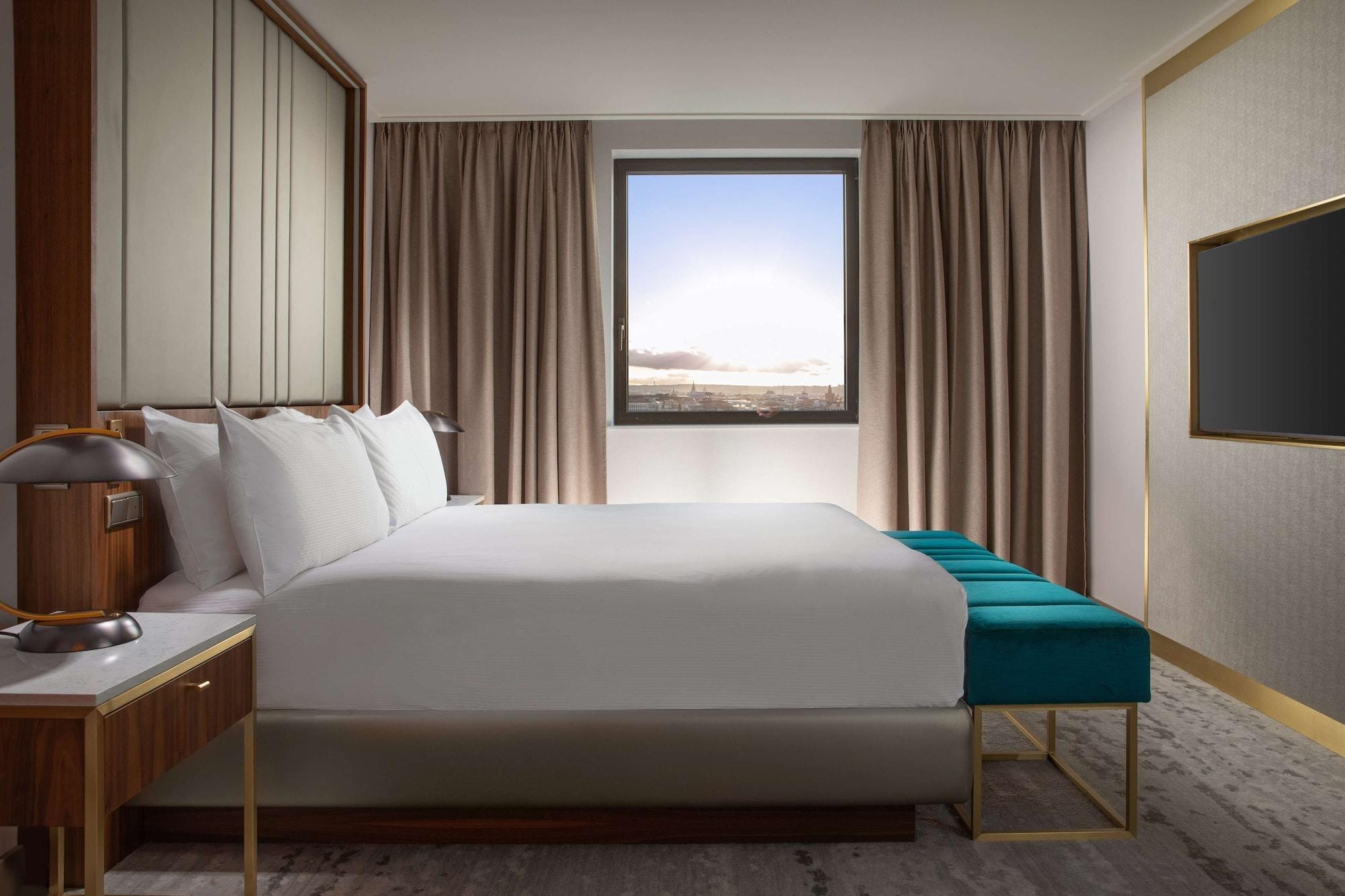 Hilton 5*