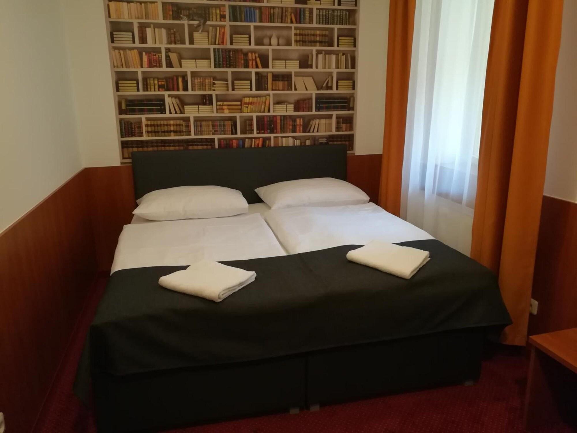 Zlata Vaha Hotel 3*