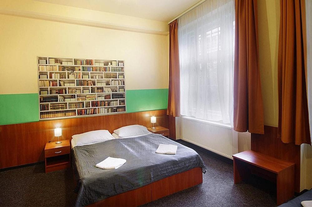 Hotel Zlata Vaha 3*