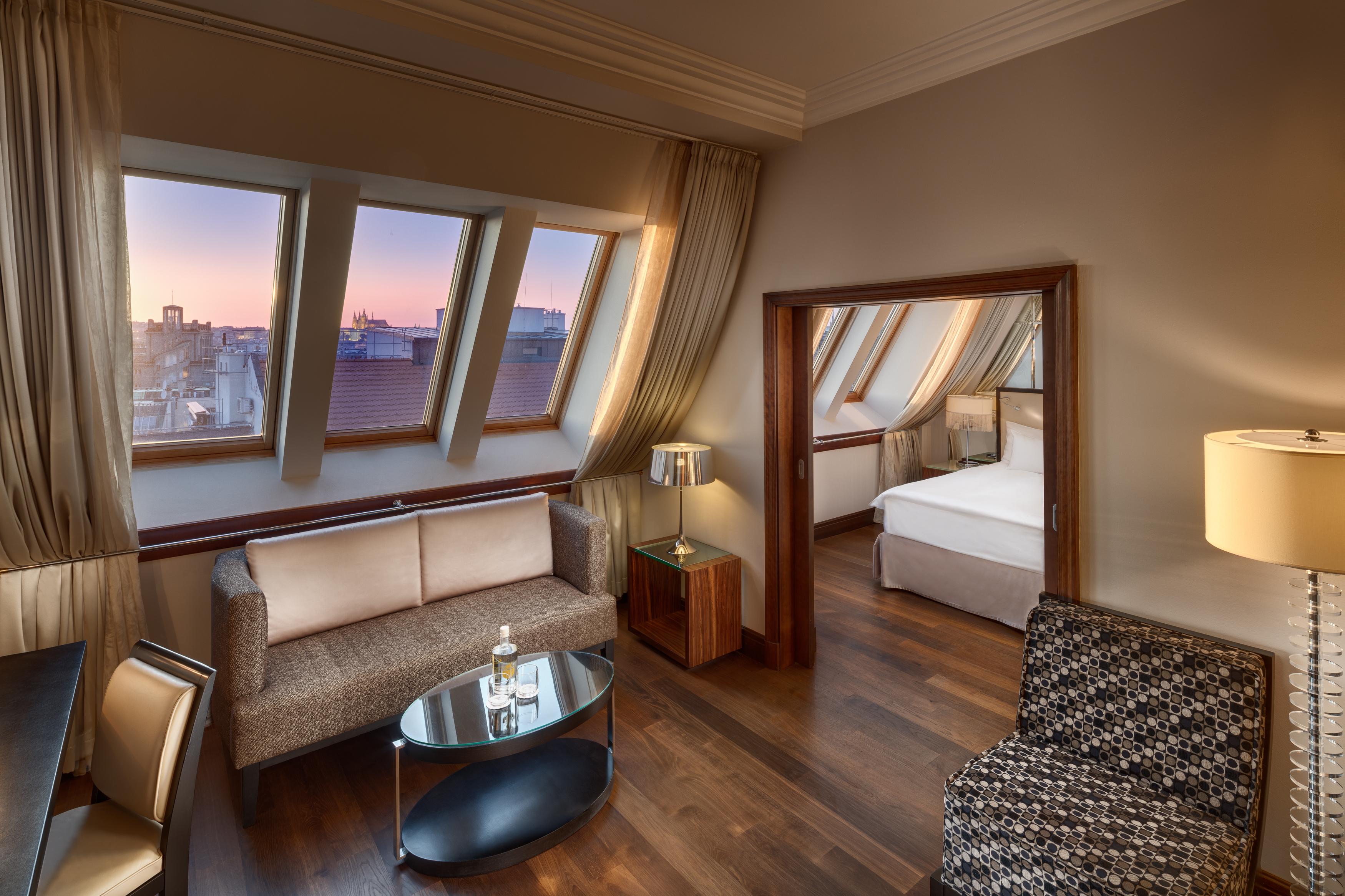 Almanac X Alcron Hotel