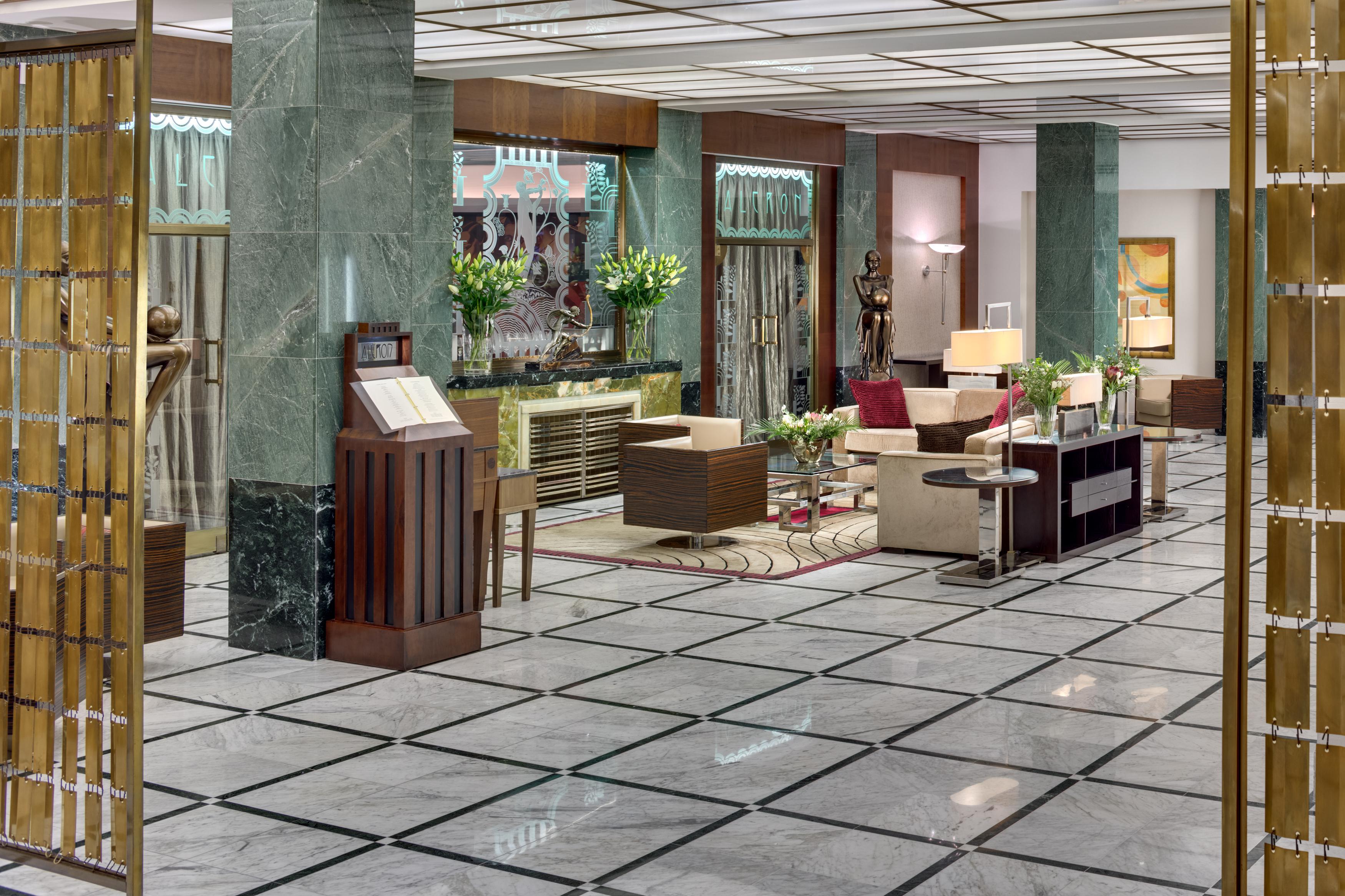 Almanac X Alcron Hotel