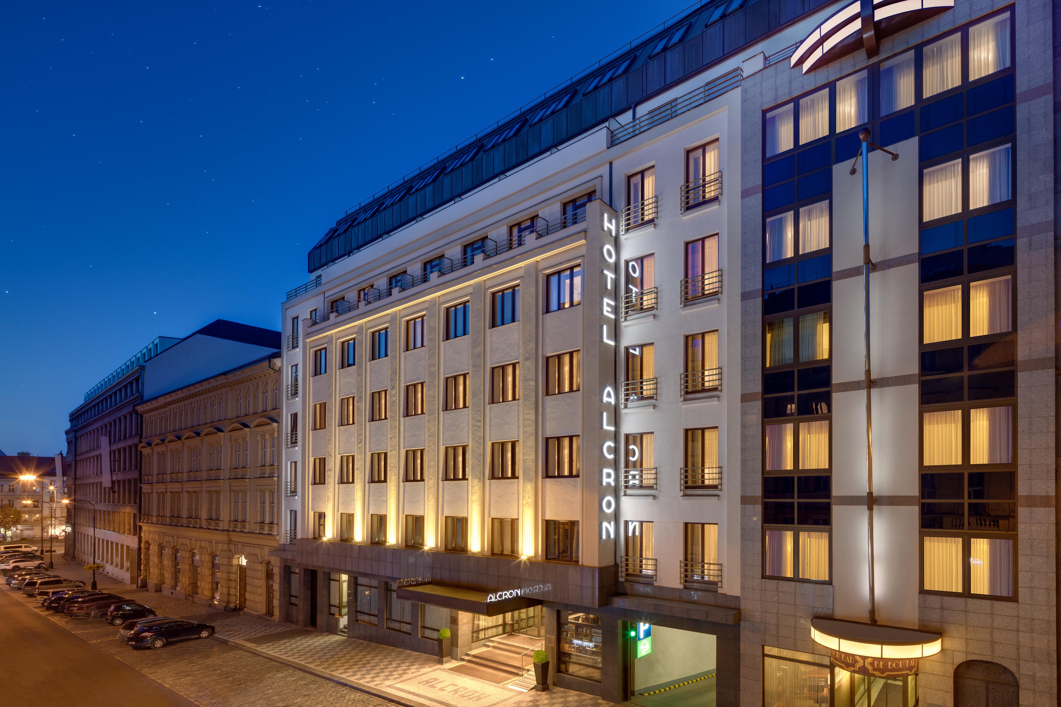 Almanac X Alcron Hotel