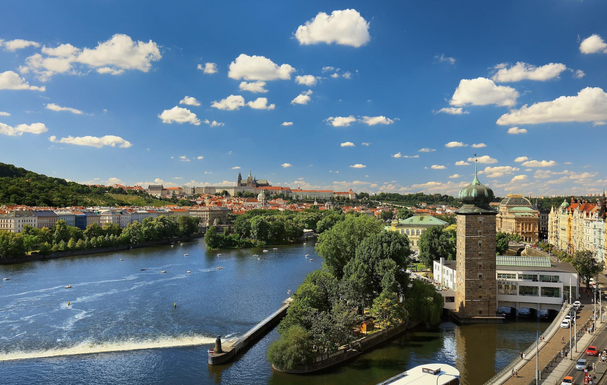 Hotel Dancing House - Tancici Dum Prague