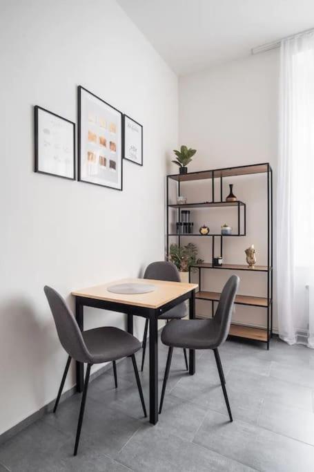 Apartamento Helen Homestay Palmovka Praga