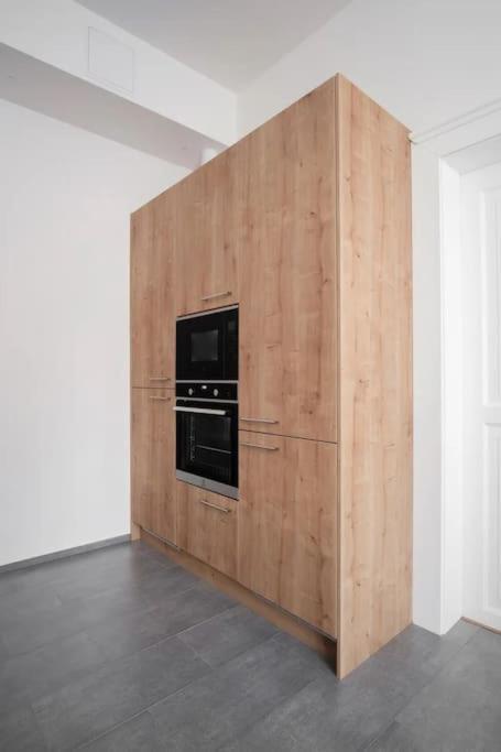 Helen Homestay Palmovka Apartamento