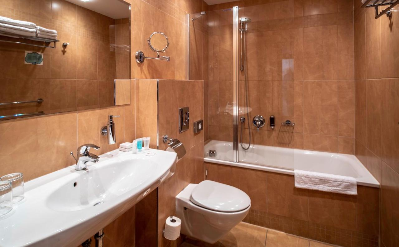 Ea Sonata Hotel 4*