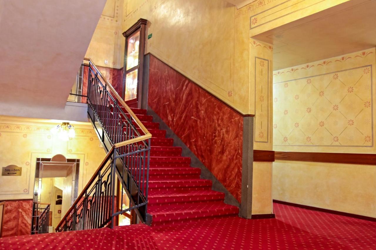 Grand Relax & Wellness & Beer & Thermal In Meteor Plaza - Since 1307 Hotel