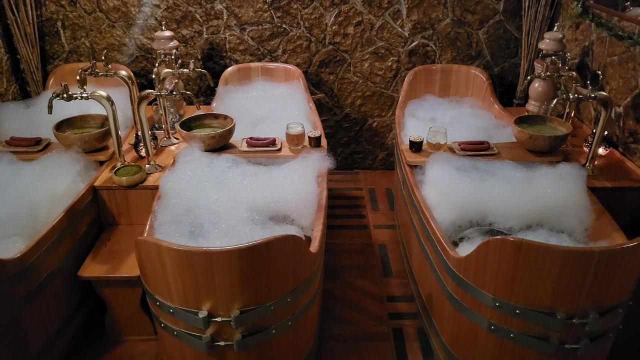 Hotel Grand Relax & Wellness & Beer & Thermal In Meteor Plaza - Since 1307 Prague