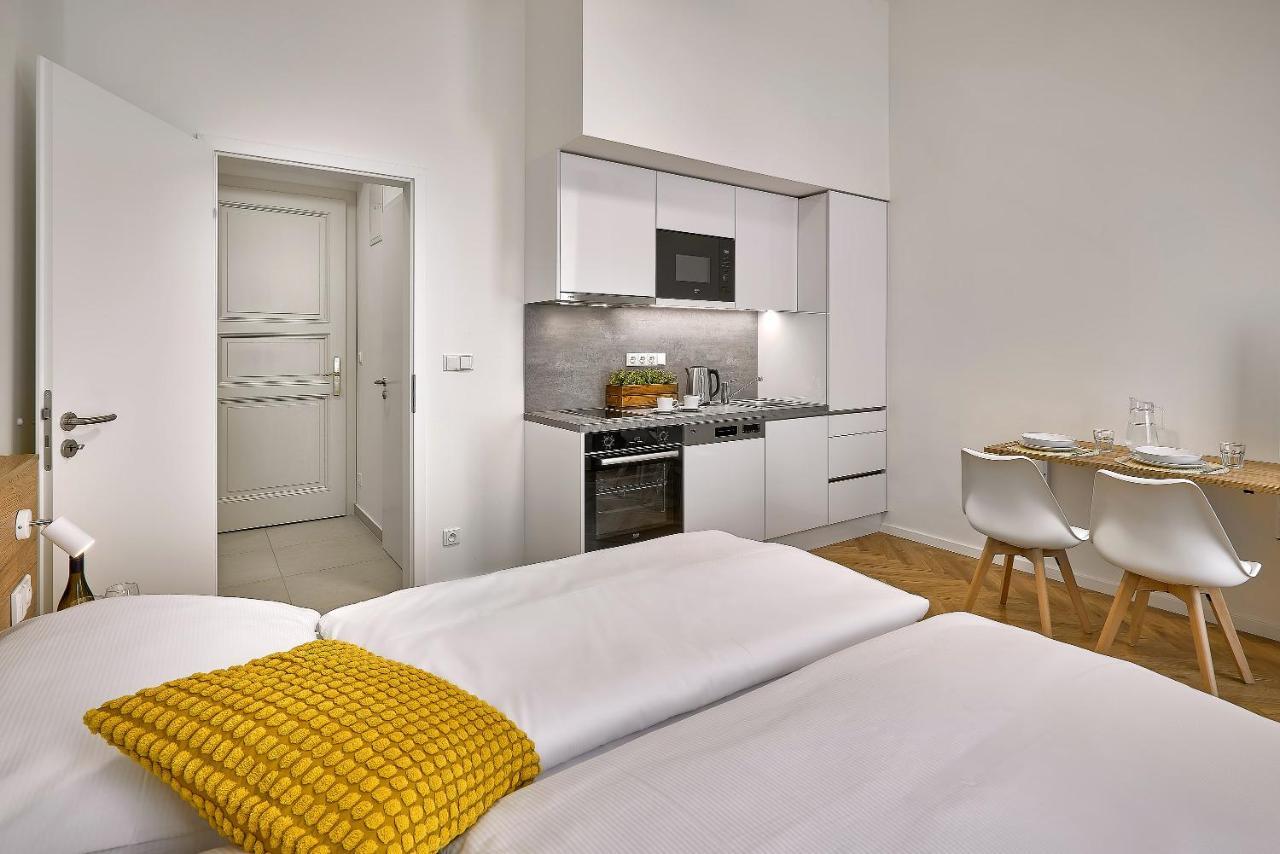 Aparthotel Downtown Rubesova 4*