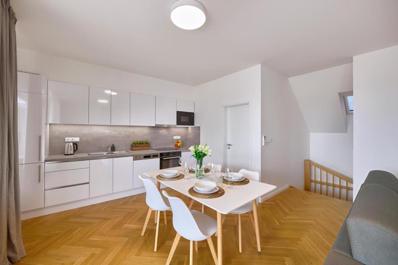 Downtown Rubesova Aparthotel 4*