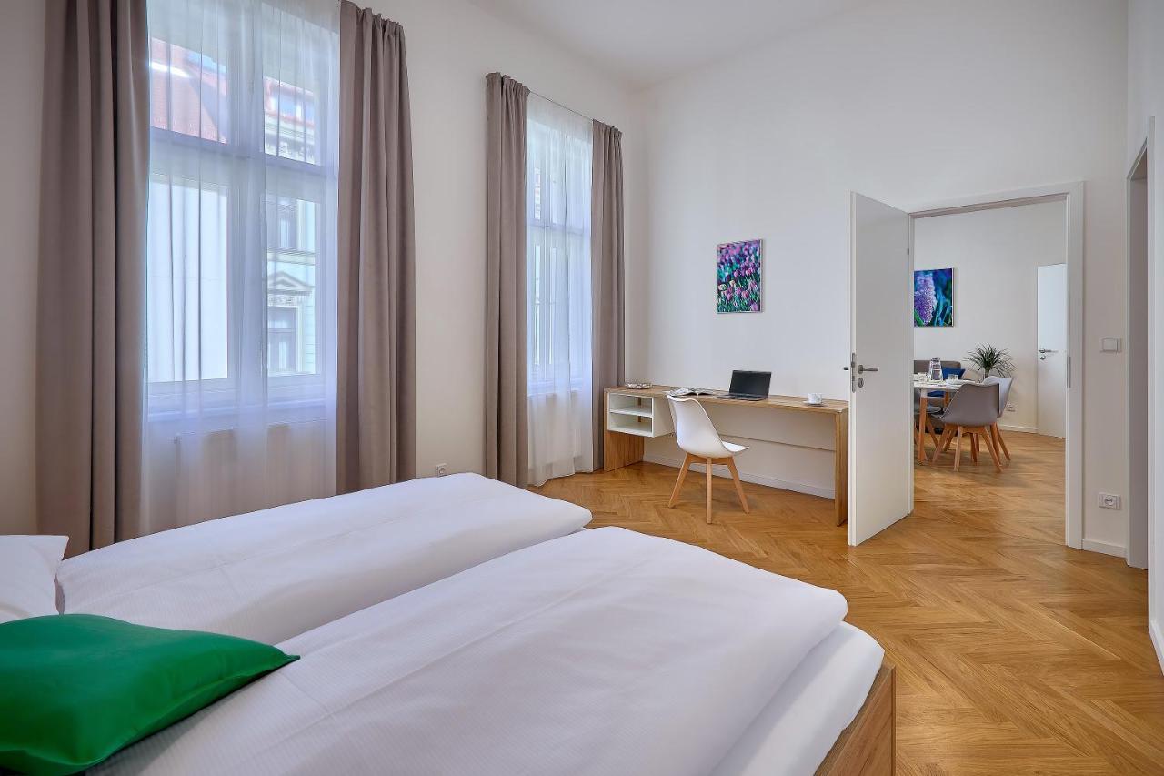 Downtown Rubesova Aparthotel Prague