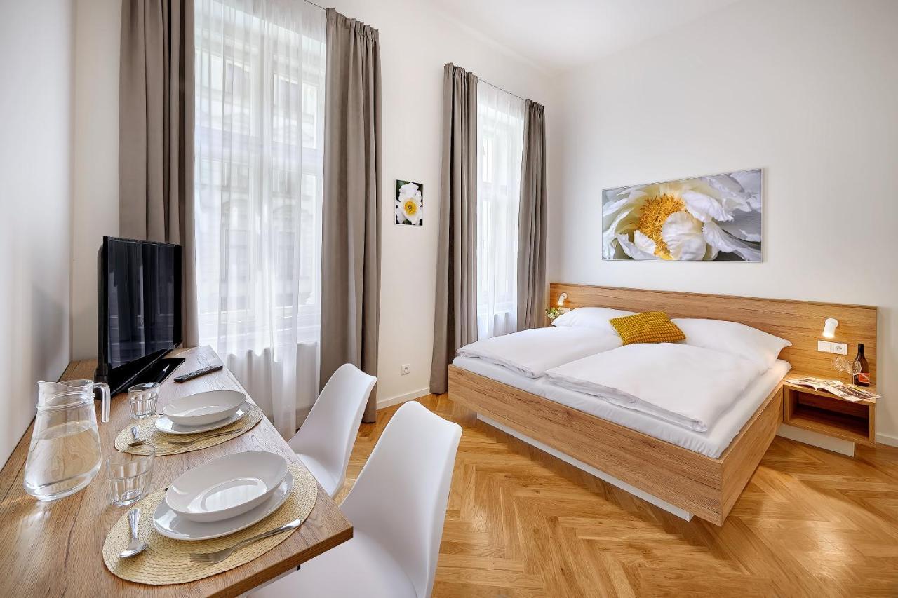 Aparthotel Downtown Rubesova