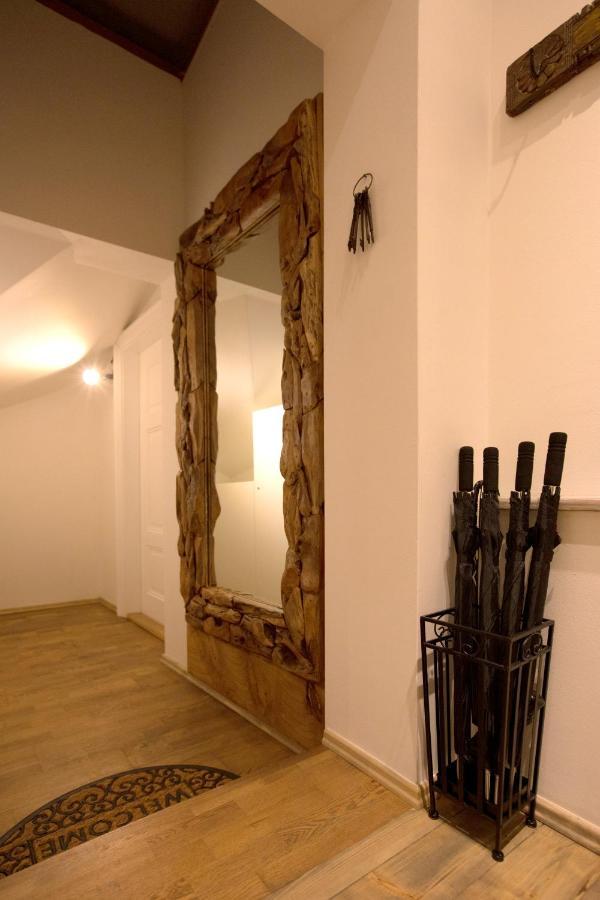 Romantic Bohemian In Old Town Apartment *