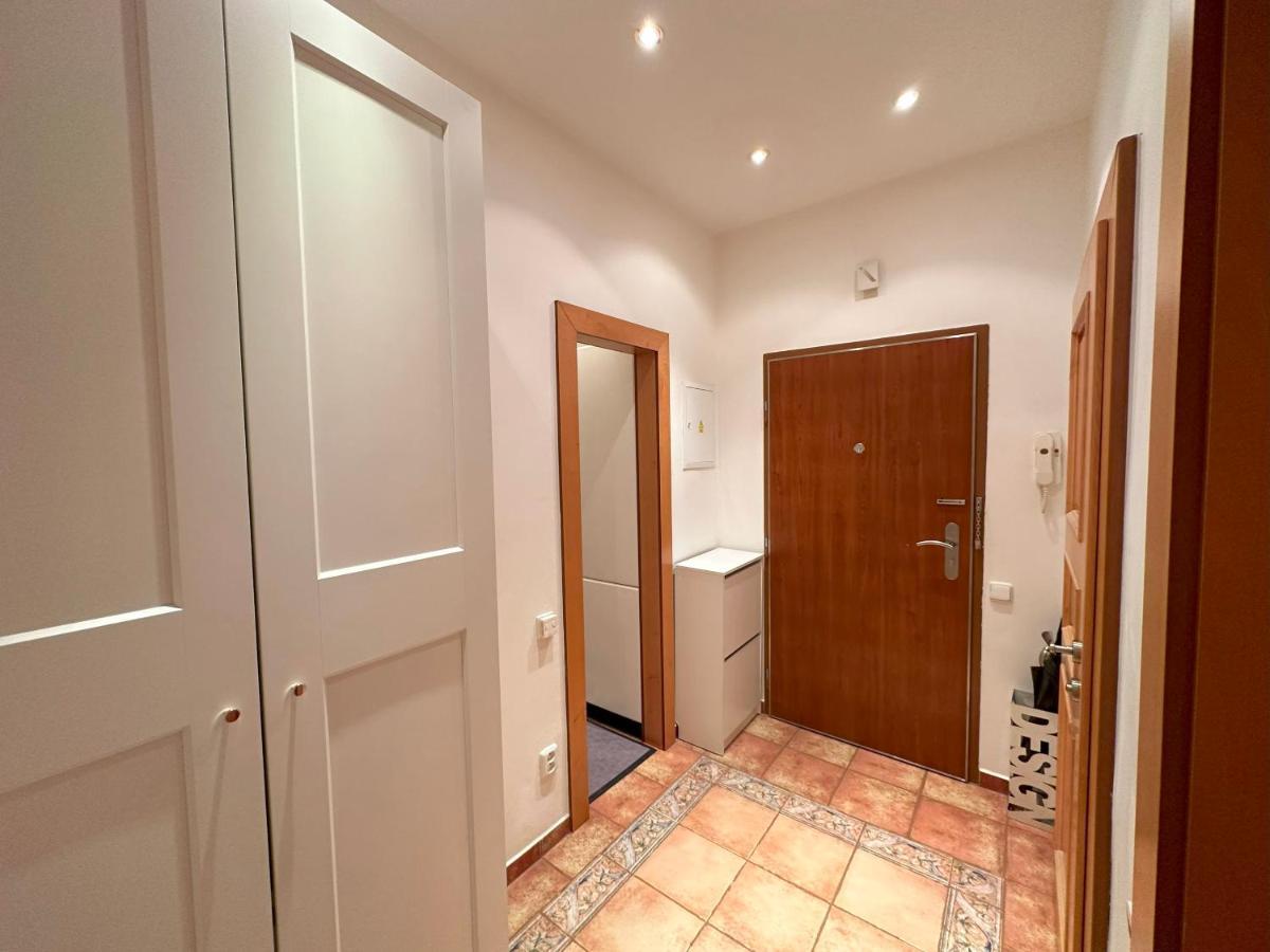 Castle View Apartments. Old Town Apartment *