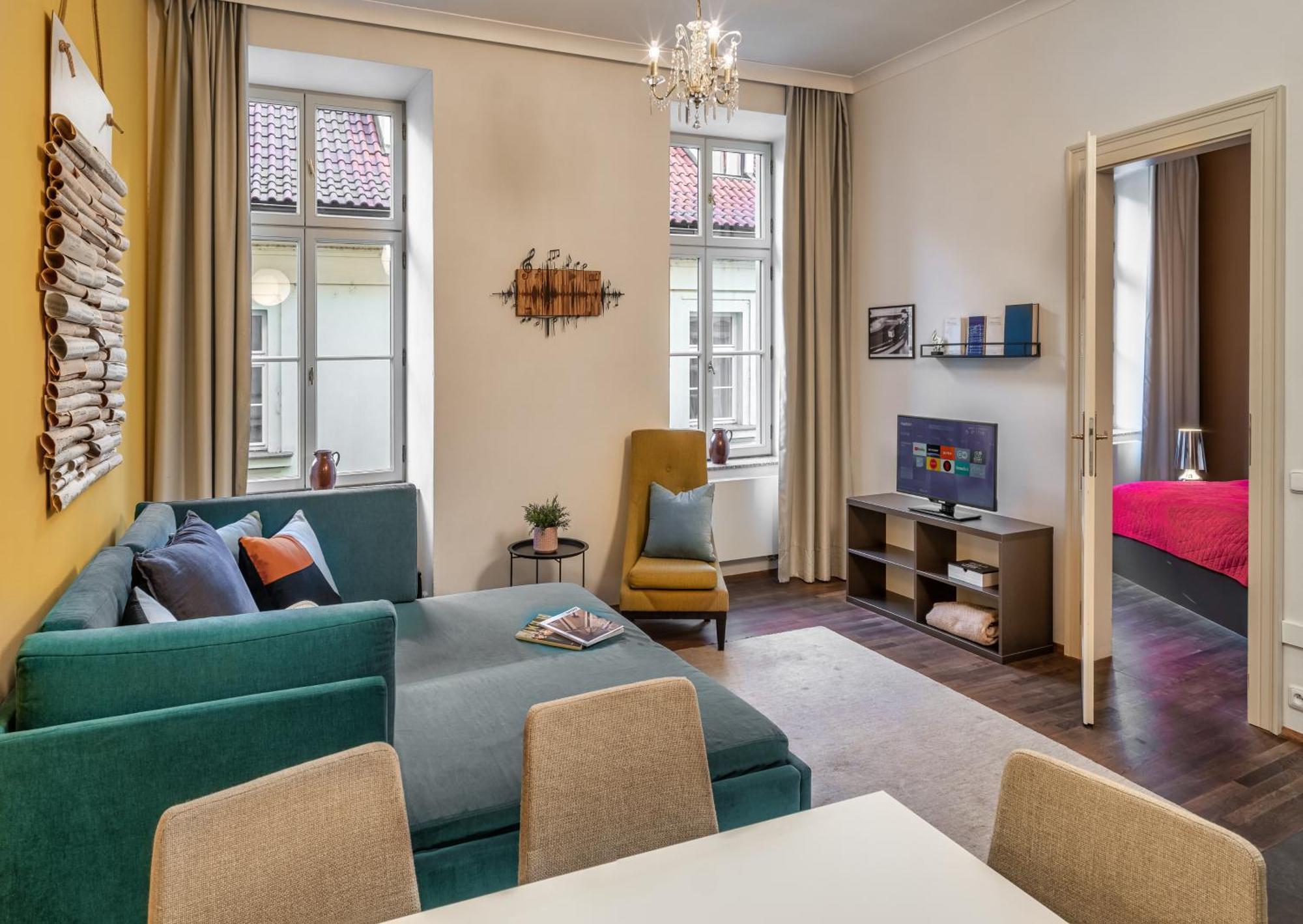 Apartment 4 Arts By Adrez