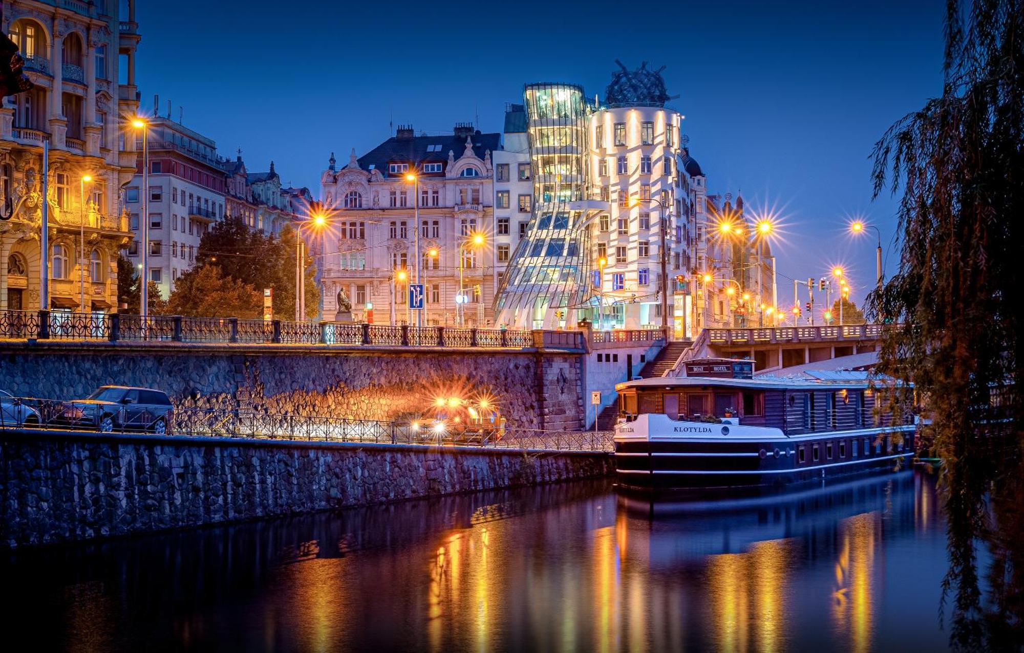 Dancing House - Tancici Dum Prague