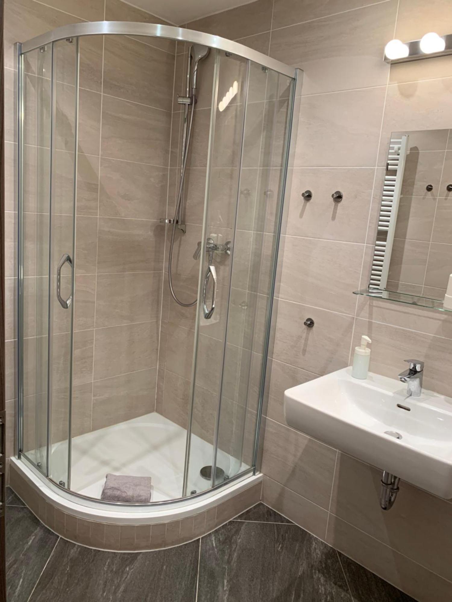 Apartamento In Garden Towers Praga