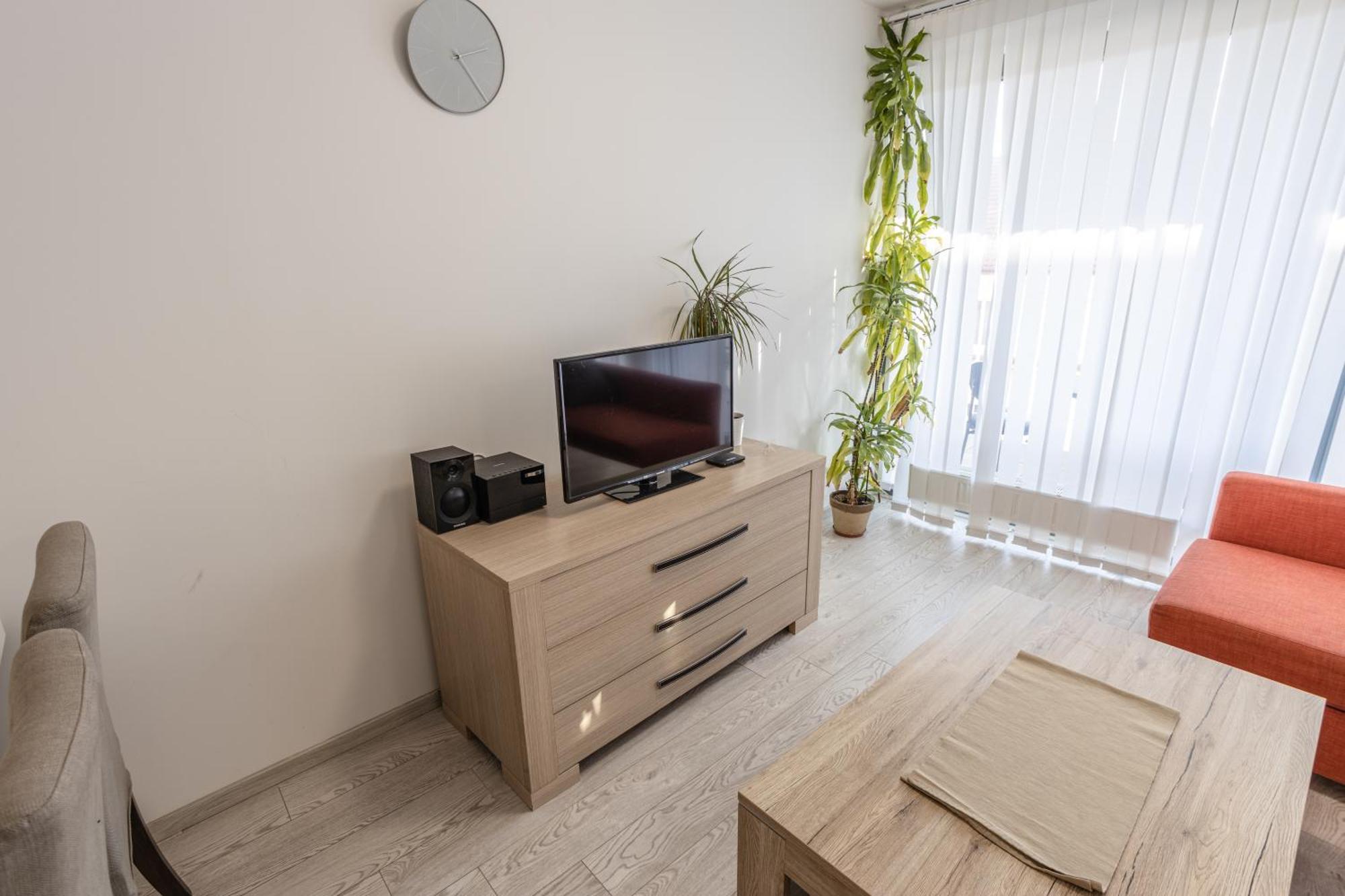 Apartment Spacious Terrace With Free Private Parking Prague