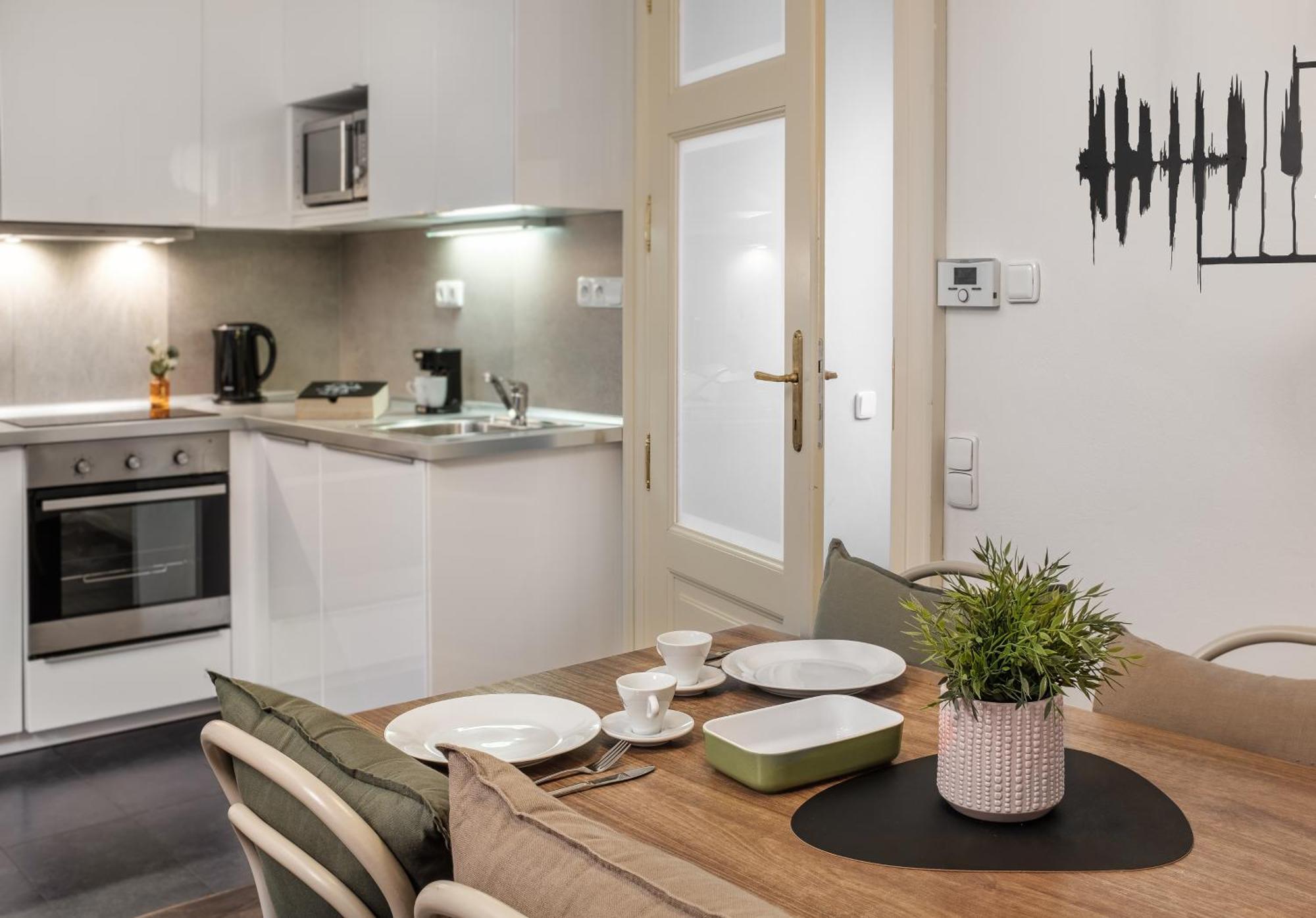 4 Arts By Adrez Apartment Prague