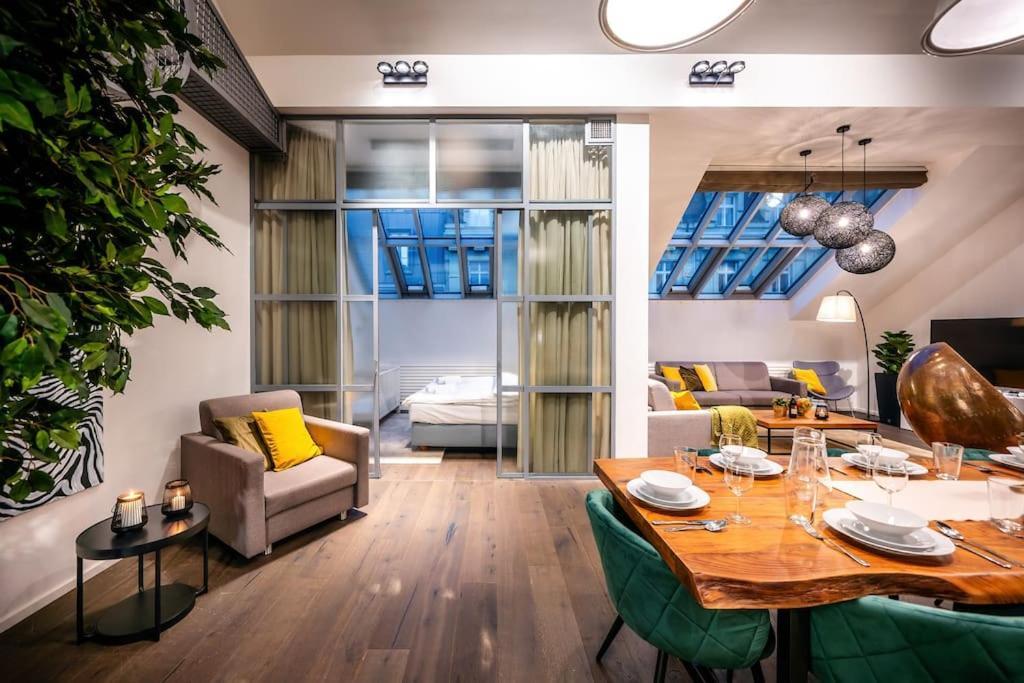 5br+2bath Old Town Loft Luxe Brickhouse, A/c Appartement