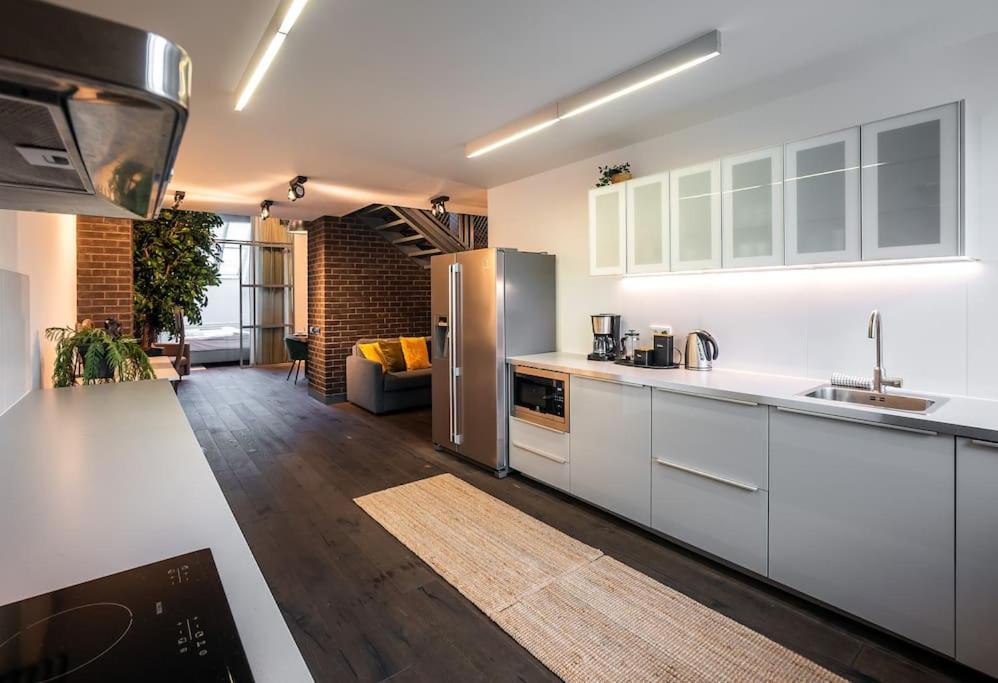5br+2bath Old Town Loft Luxe Brickhouse, A/c Appartement Prague