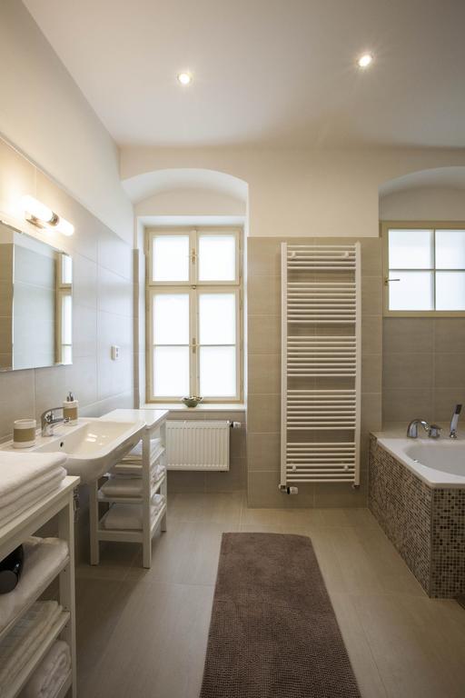 Apartment Old Town Square Bambur *