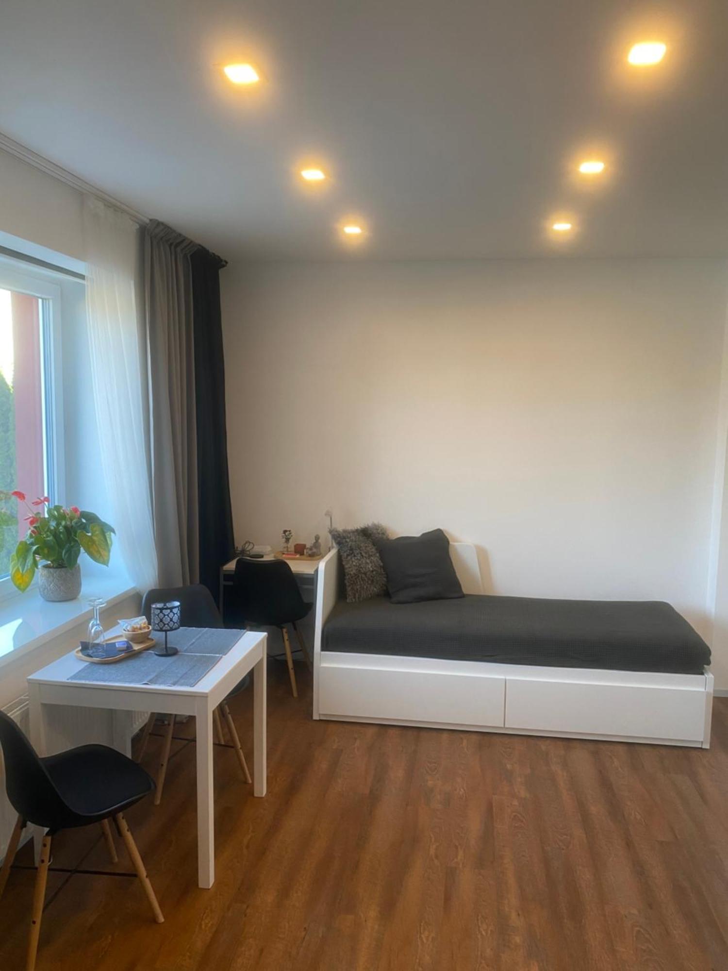 Apartman 2+kk, 50 M2 V Klidne Lokalite. 10 Min Od Centra Prahy. Apartment *