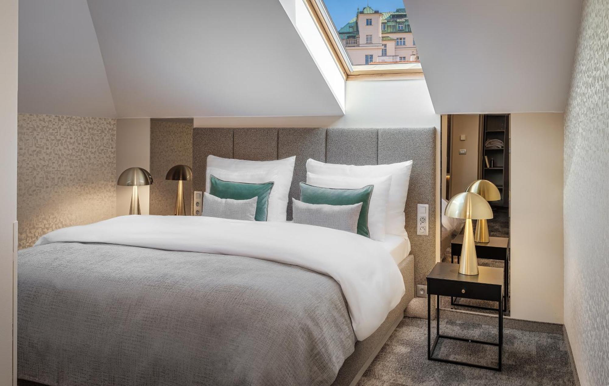 Hotel Maestro By Adrez 4*