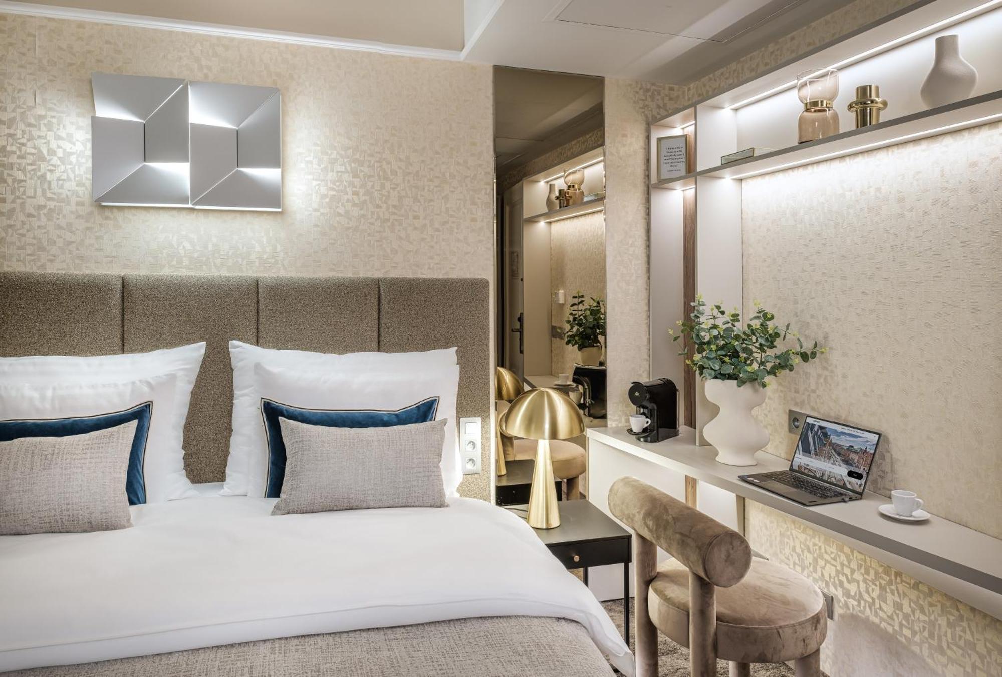 Hotel Maestro By Adrez 4*