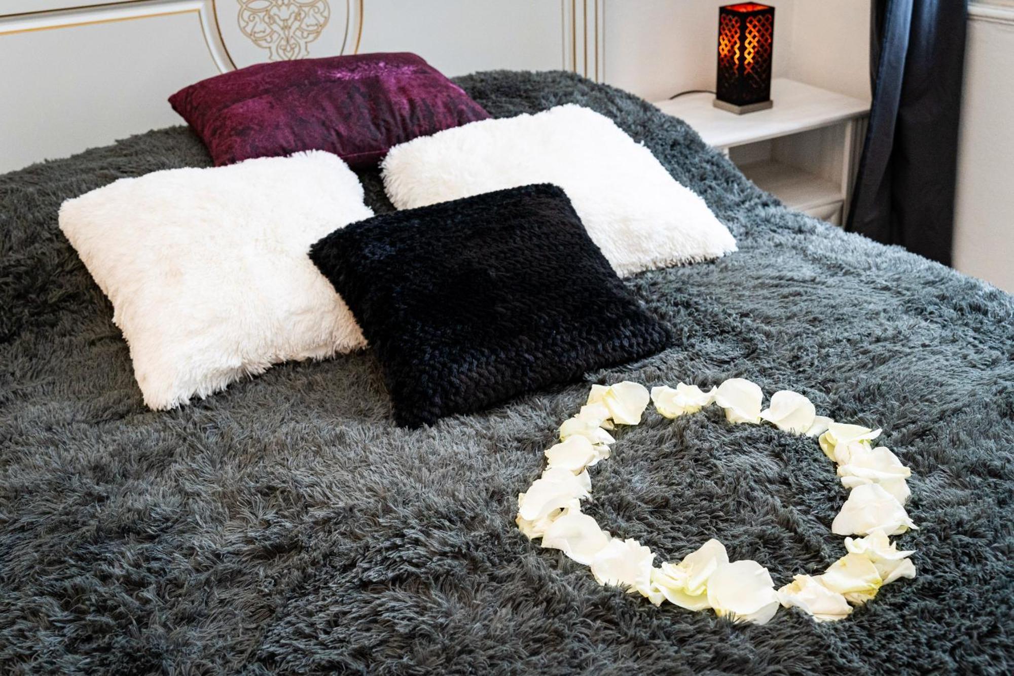 Grand Luxury Gold * Prague