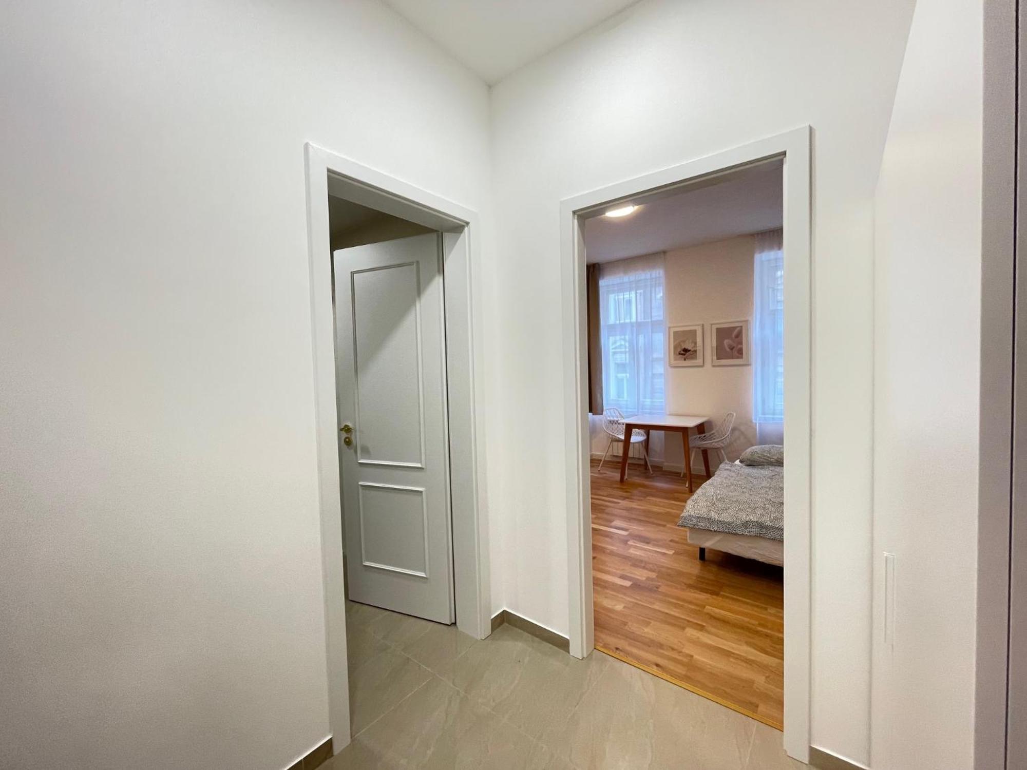Apartment Varsavska 203 Prag