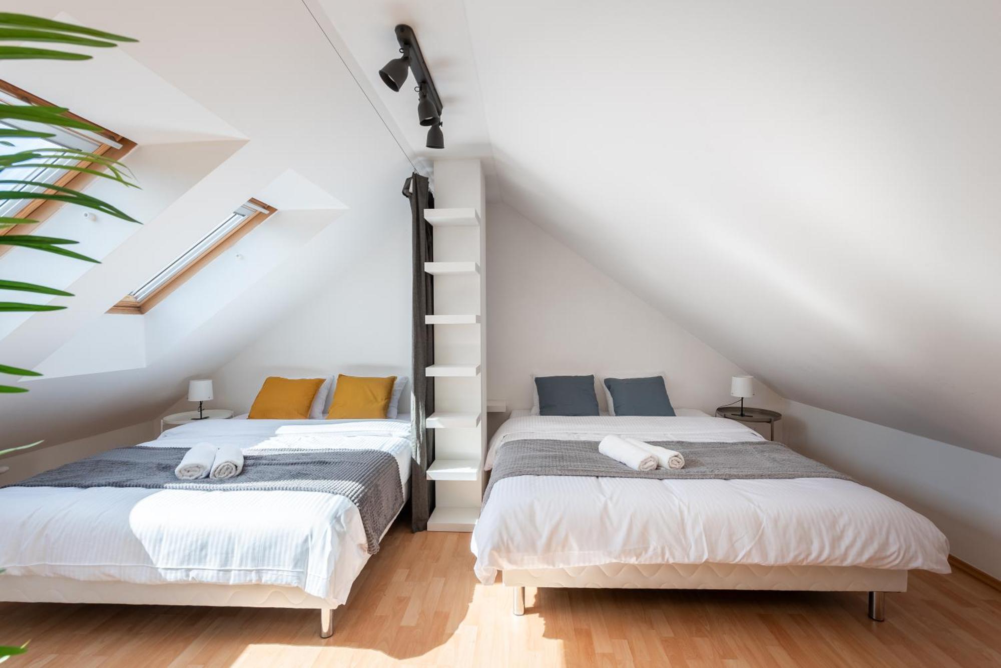 2-level With Large Balcony Apartment Prague