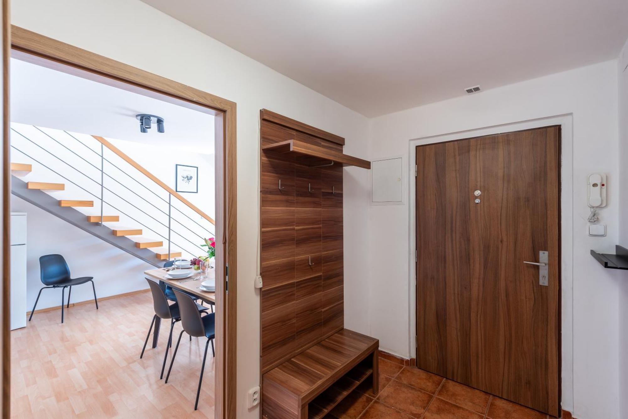 2-level With Large Balcony Apartment Prague