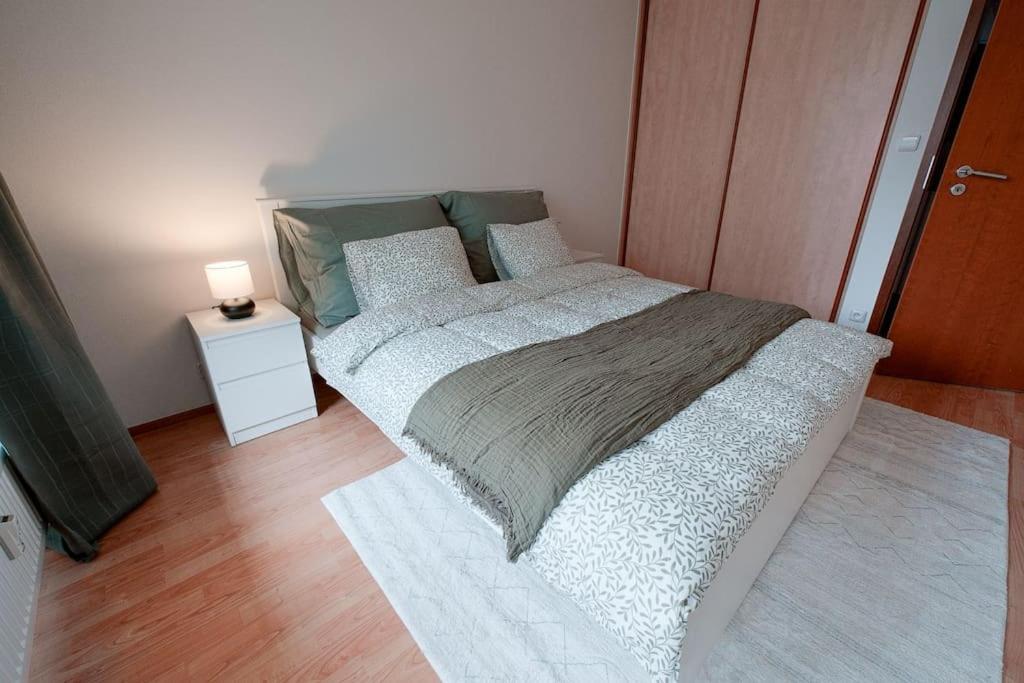 U Metra, 4 Hoste, Parking Free, Blizko O2 Arena Appartement Prague