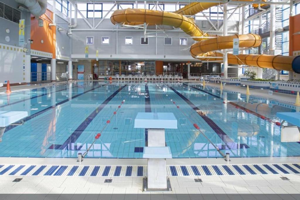 U Metra, 4 Hoste, Parking Free, Blizko O2 Arena Appartement
