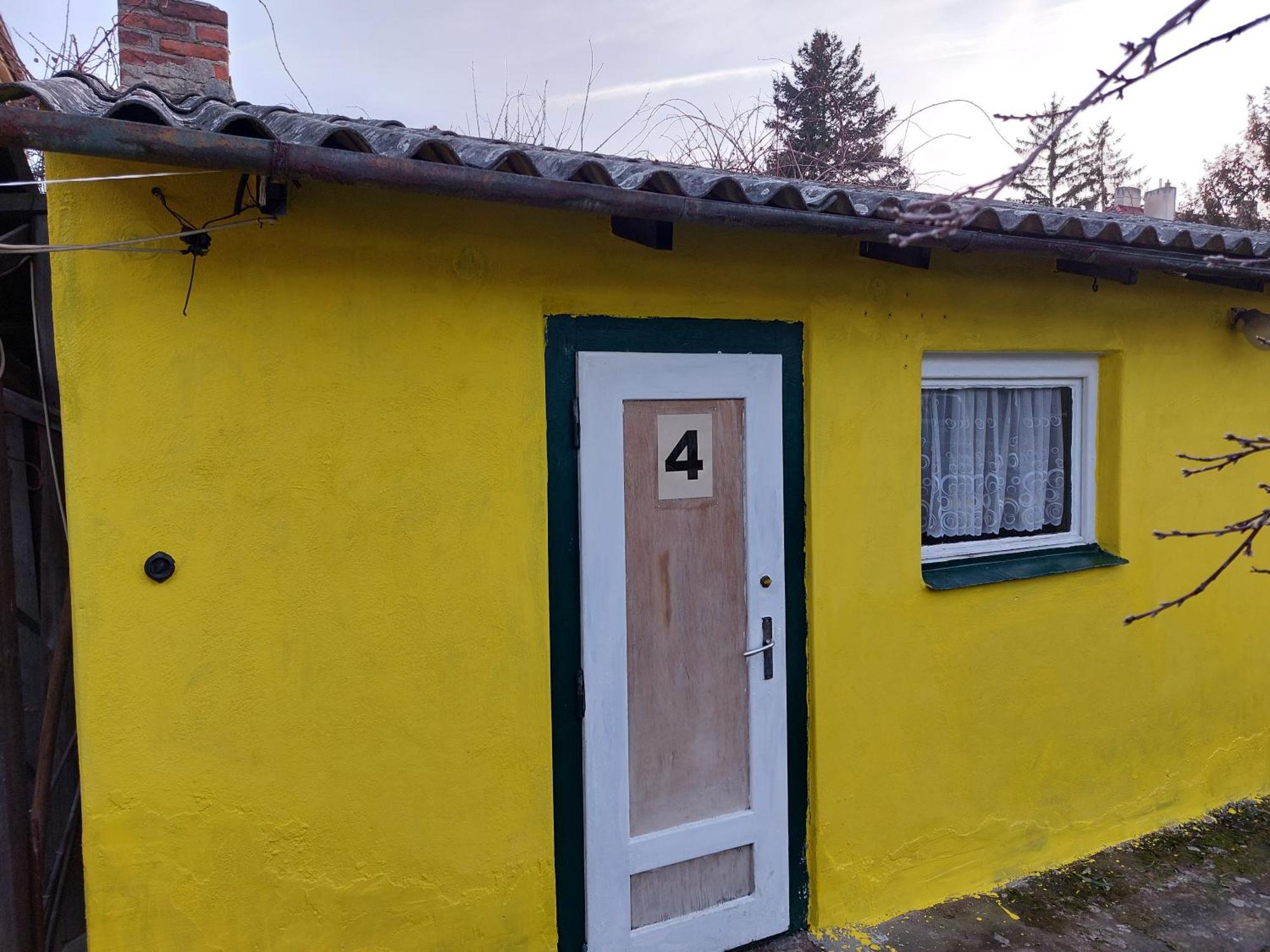 Retro Challenge And Garden Guest house