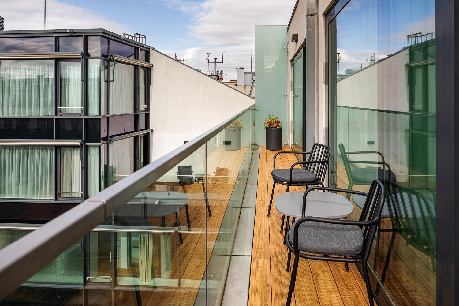 Apart Otel Karlin By Tkc Prag